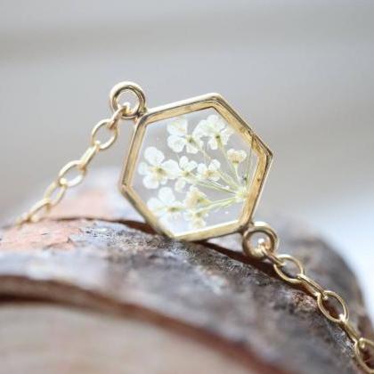 White Queen Anne's Lace Bracelet /..