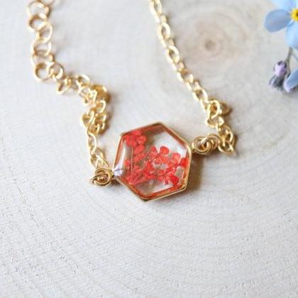 Red Queen Anne's Lace Bracelet / Pr..