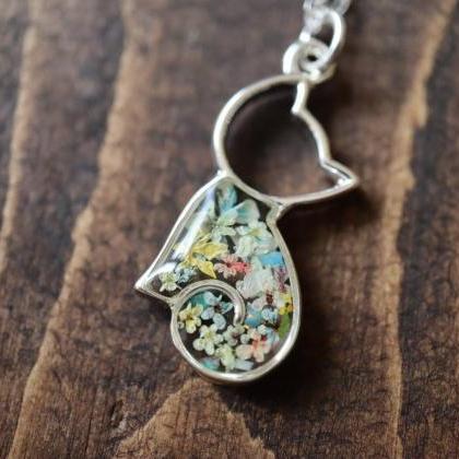 Queen Anne's Lace Necklace / Cute..