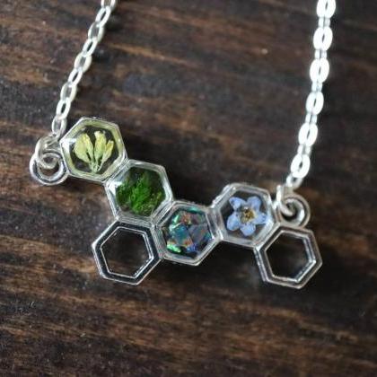 Honeycomb Necklace / Cute Nature Je..