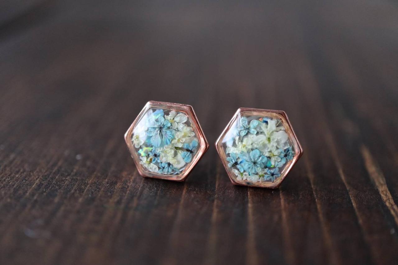 Queen Anne's Lace Stud Earrings / Pressed Flower Earrings / Resin Jewelry / Adorable Gift
