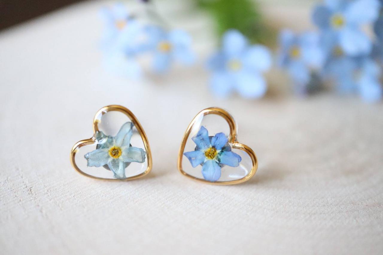 Blue Forget Me Not Studs-Heart / Pressed Flower Earrings / Resin Jewelry