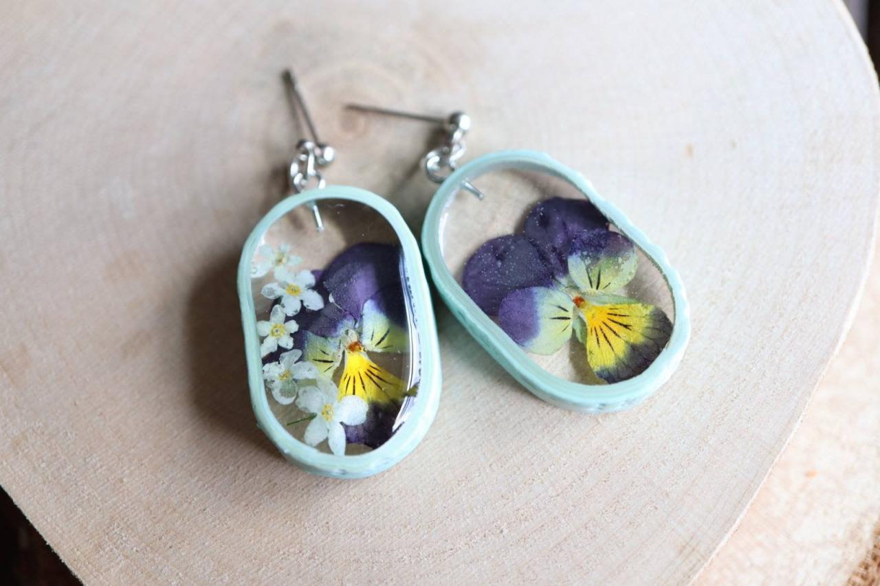 Real Pansy Earrings / Lovely Gifts For Her / Handmade Resin Jewelry / Botanical Jewelry