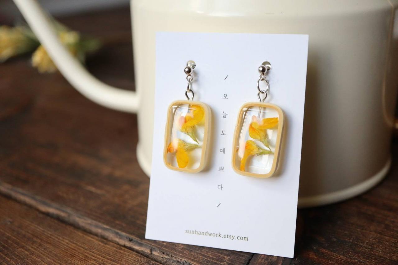 Yellow Wildflower Earrings / Dainty Gifts For Her / Handmade Resin Jewelry / Botanical Jewelry