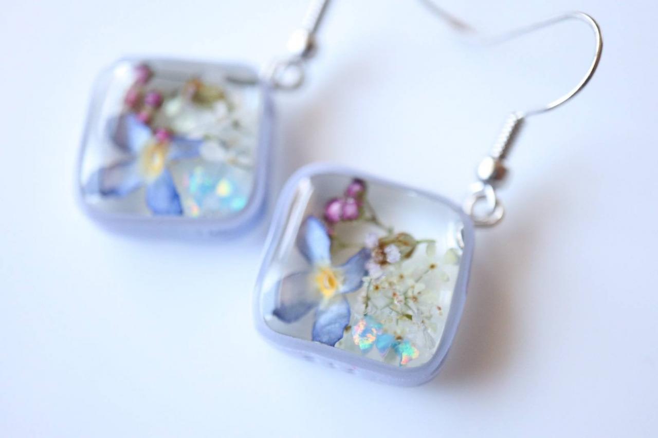 Bluet Earrings / Lovely Gifts For Her / Handmade Resin Jewelry / Botanical Jewelry