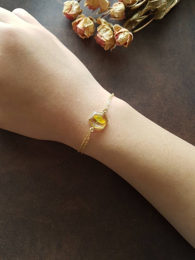 Clover Flower Bracelet / Preserved Flower Jewelry / Gold Filled Bracelet / Resin Jewelry