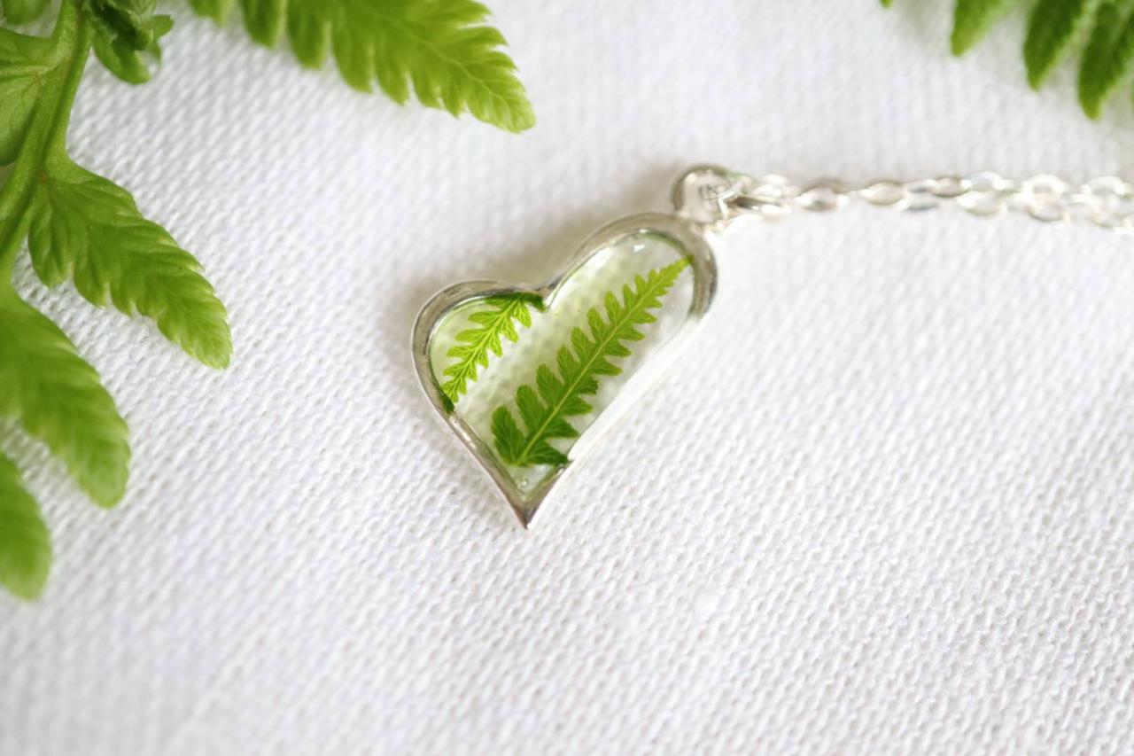 Real Fern Necklace / Dainty Nature Jewelry / Adorable Gift / Sterling Silver Chain